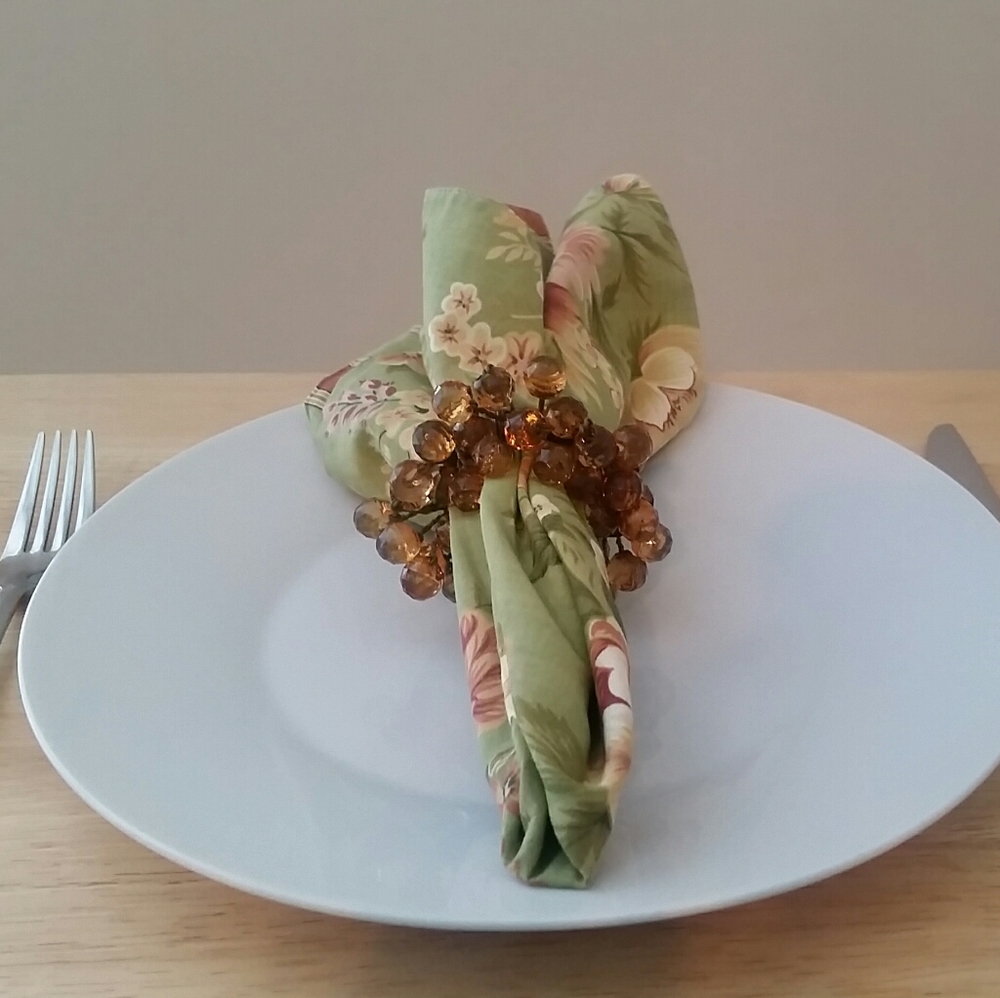 Trendex Home Designs Napkin rings beaded Unique